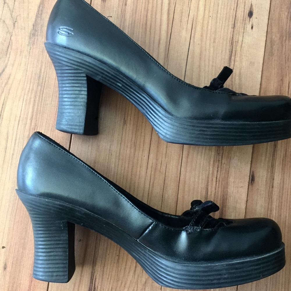 Vintage platform 90’s sketchers pump heels Y2k 7.5